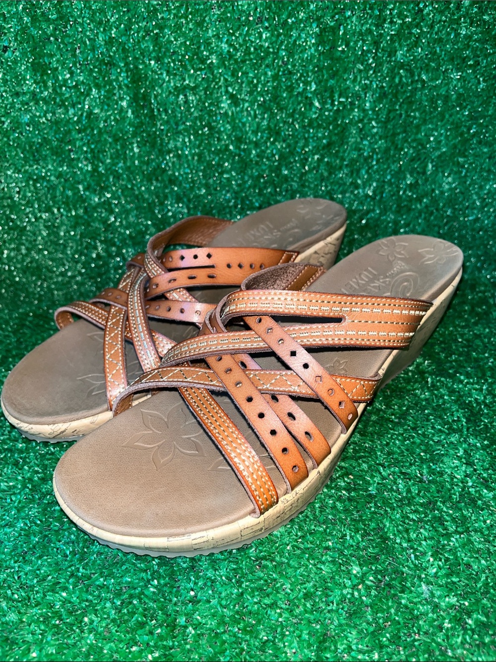 Skechers Beverlee Tiger Posse Sandals Womens  9.5 Wedge Strappy Luxe Cork